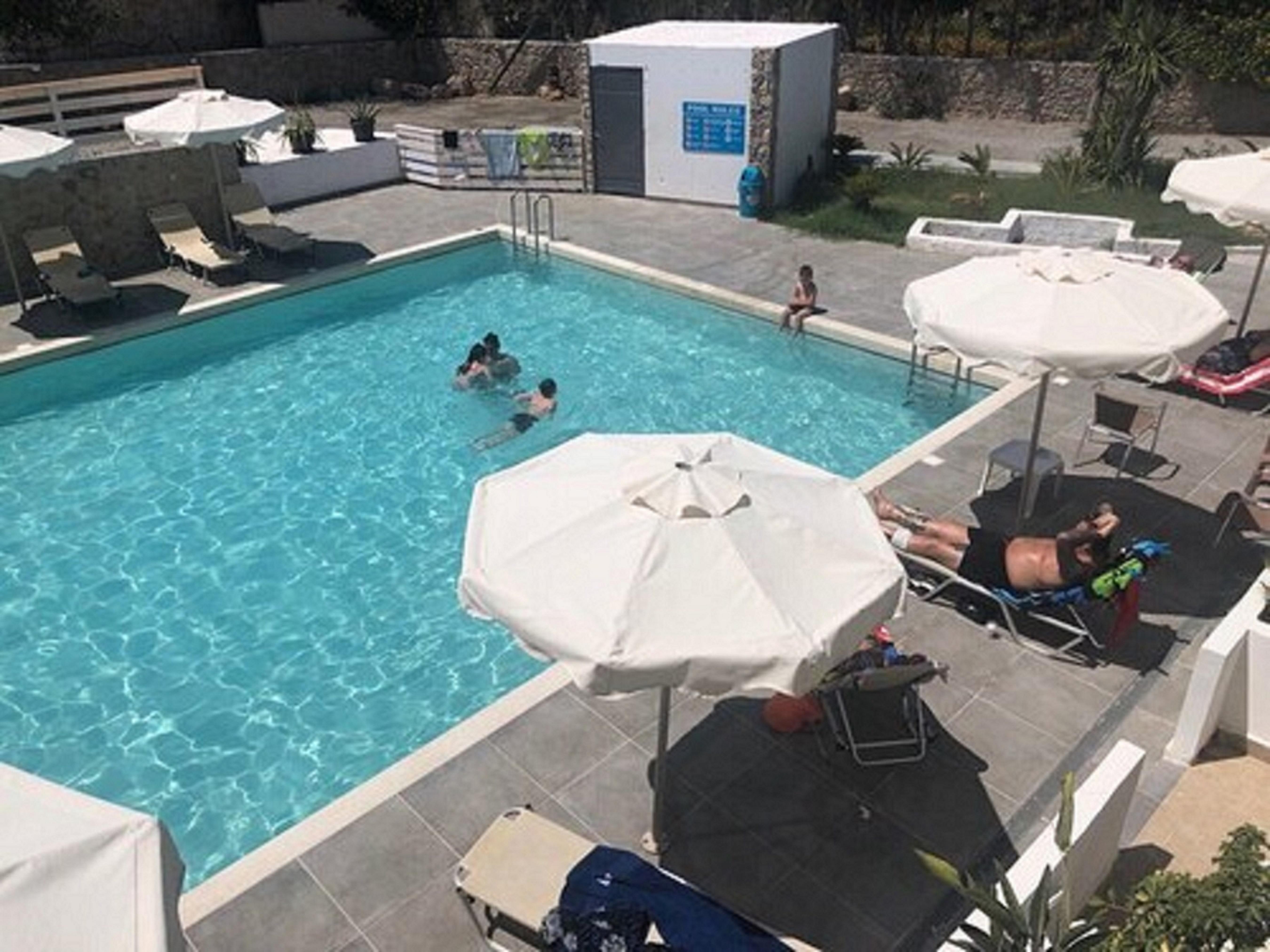 Thalia Hotel Pefki  ภายนอก รูปภาพ