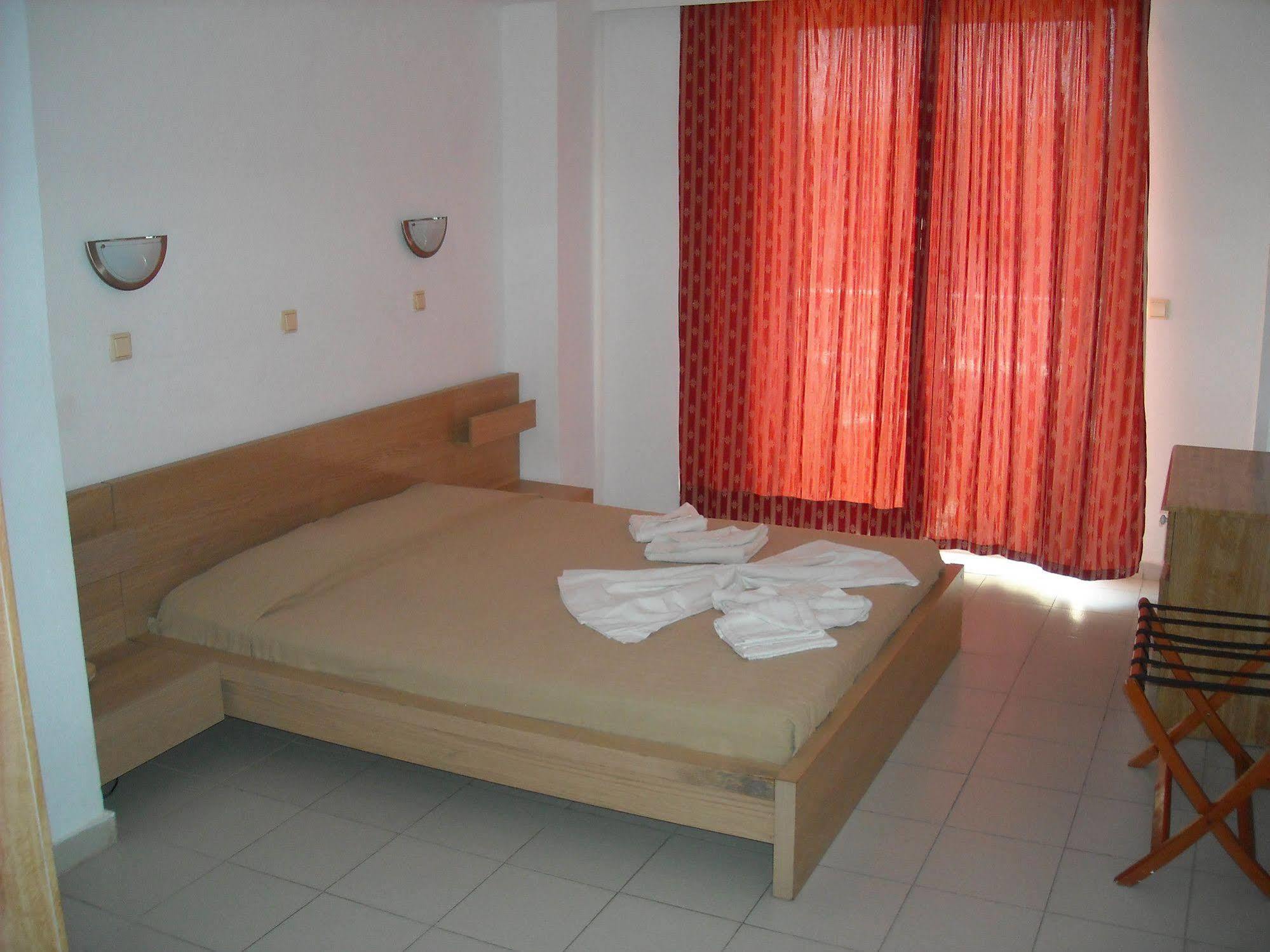 Thalia Hotel Pefki  ภายนอก รูปภาพ