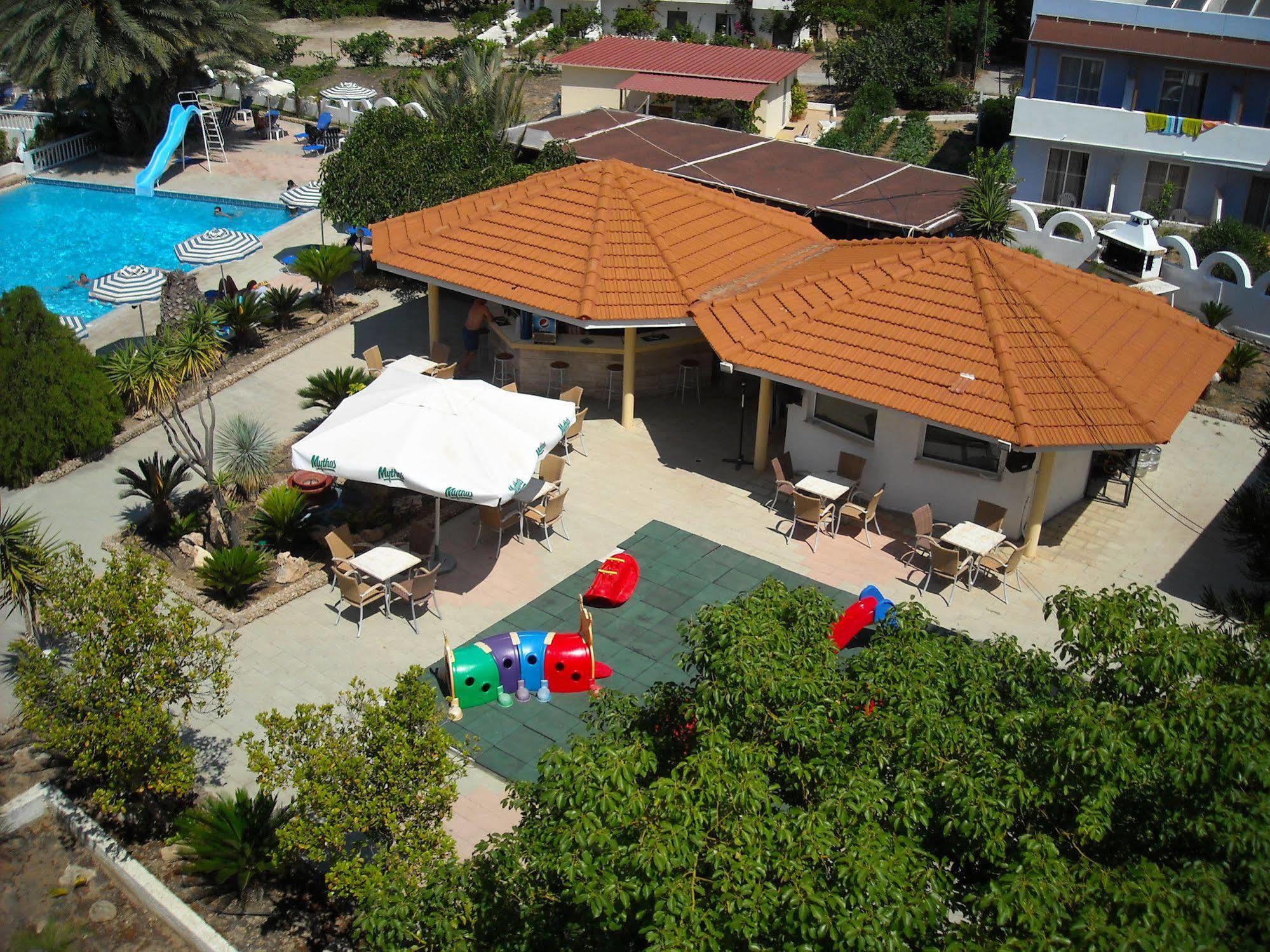 Thalia Hotel Pefki  ภายนอก รูปภาพ
